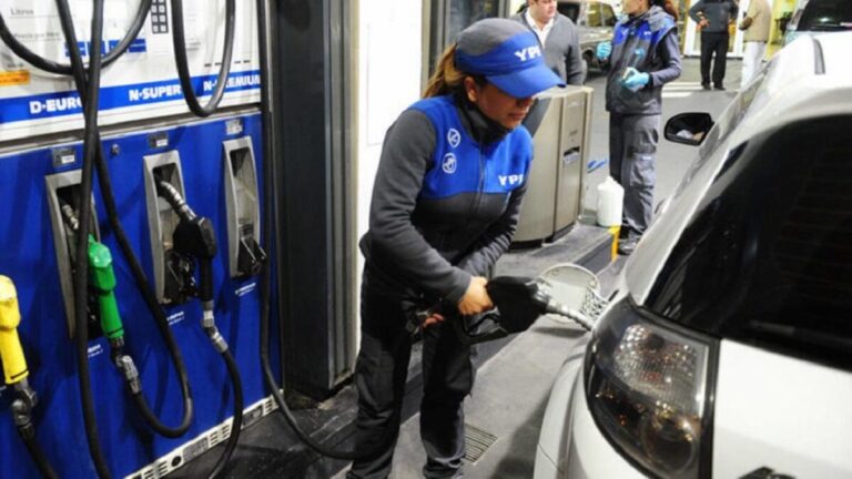 YPF lanza en Rosario su primer surtidor con tarifas flexibles según la hora