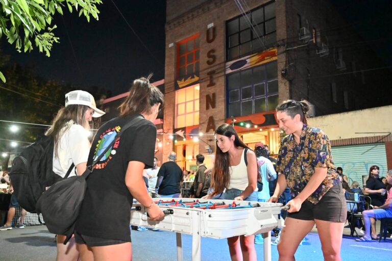 Mercadito Usina: diseño, música y comunidad en una nueva edición en la calle