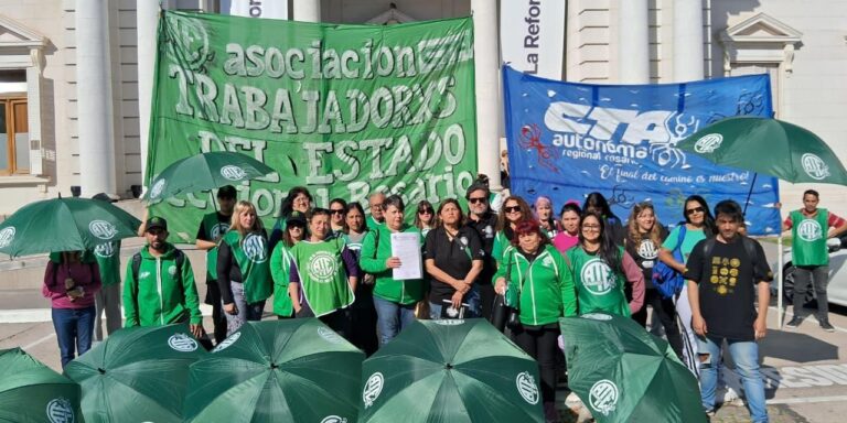 Reclamo constituyente: ATE Rosario marchó a Santa Fe por la caja jubilatoria