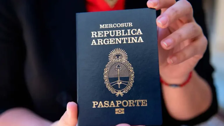 Pasaportes truchos: dónde conseguir uno nuevo gratis en Rosario si tengo un viaje urgente