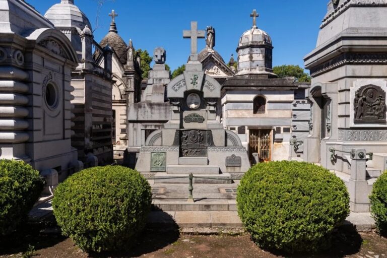 El cementerio El Salvador será un museo a cielo abierto