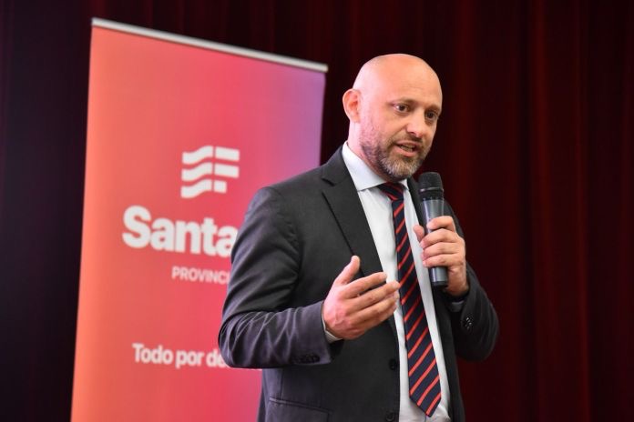 Auditoría al Boleto Educativo: “Estamos cuidando la plata de los santafesinos para que el beneficio vaya a quienes lo merecen”
