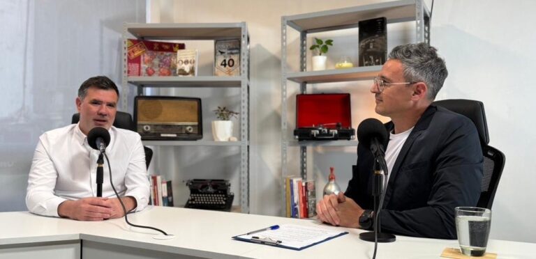 Ciro Seisas presenta un ciclo de entrevistas por el Tricentenario de Rosario