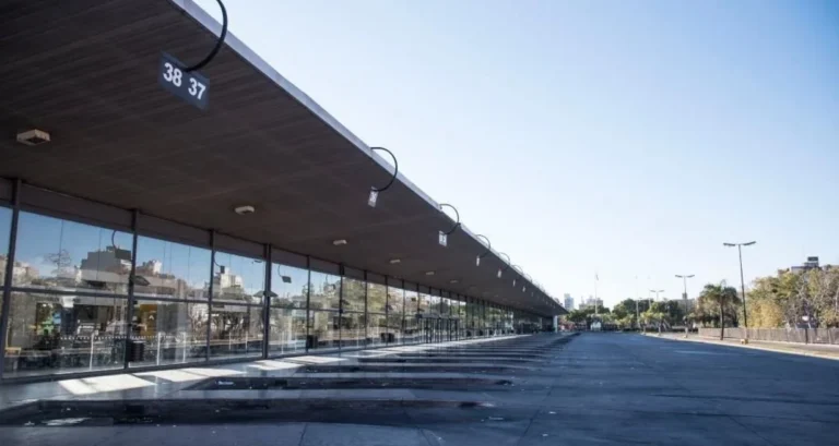 Comienzan obras de repavimentación en la Terminal de Ómnibus Mariano Moreno