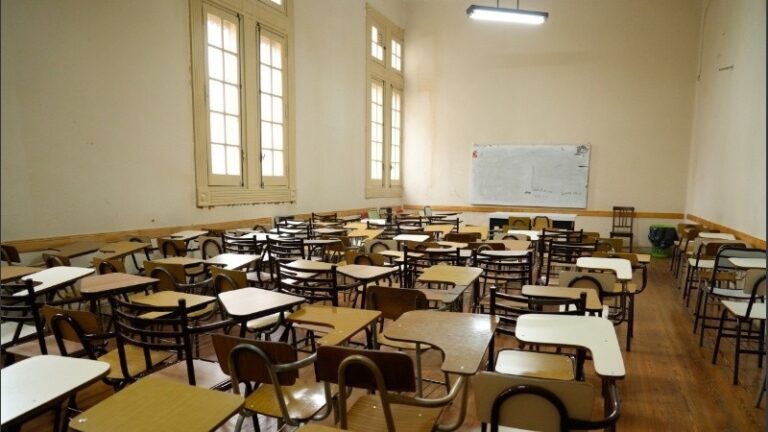 Clases, bancos y comercios: cómo funcionan este viernes no laborable