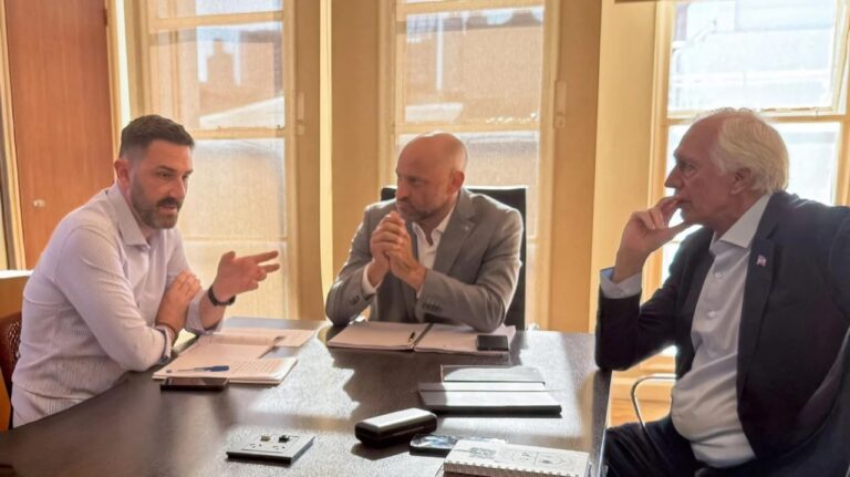 Santa Fe y Entre Ríos unifican reglas para proteger la pesca en el Paraná