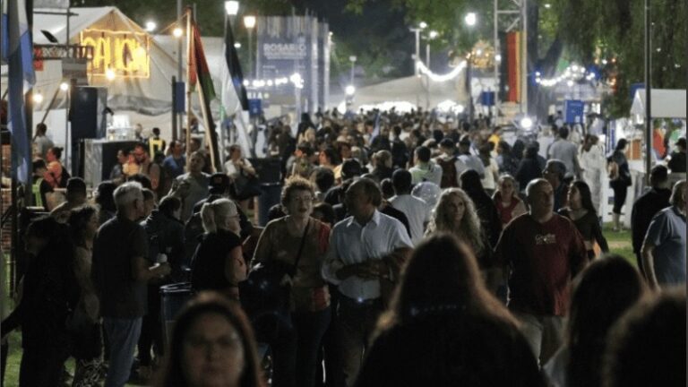 Por culpa de la lluvia, la apertura de Colectividades se pasa al sábado