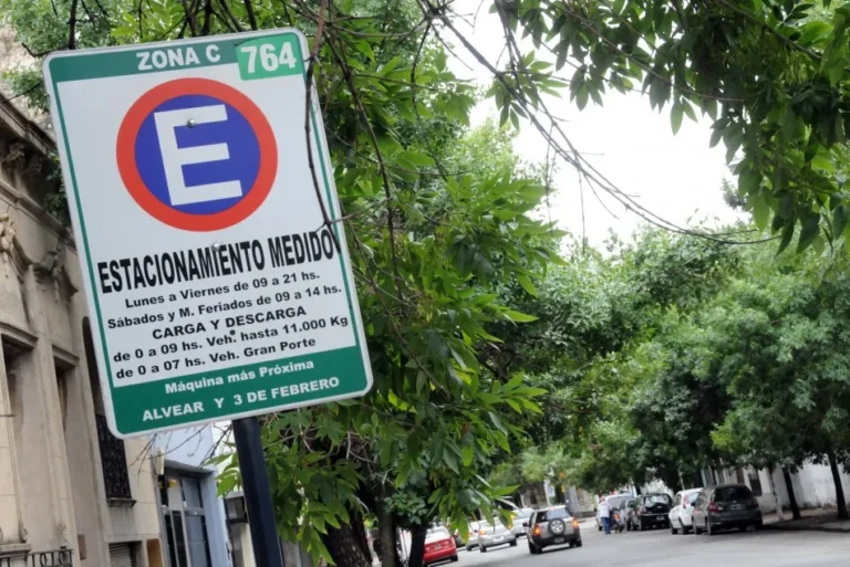 El Concejo aprobó nuevas condiciones para el estacionamiento medido en Rosario