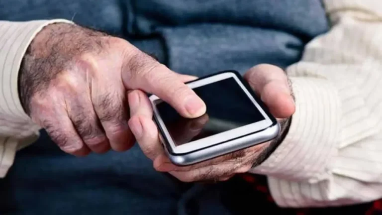 Alertan sobre una nueva estafa digital que apunta a jubilados rosarinos