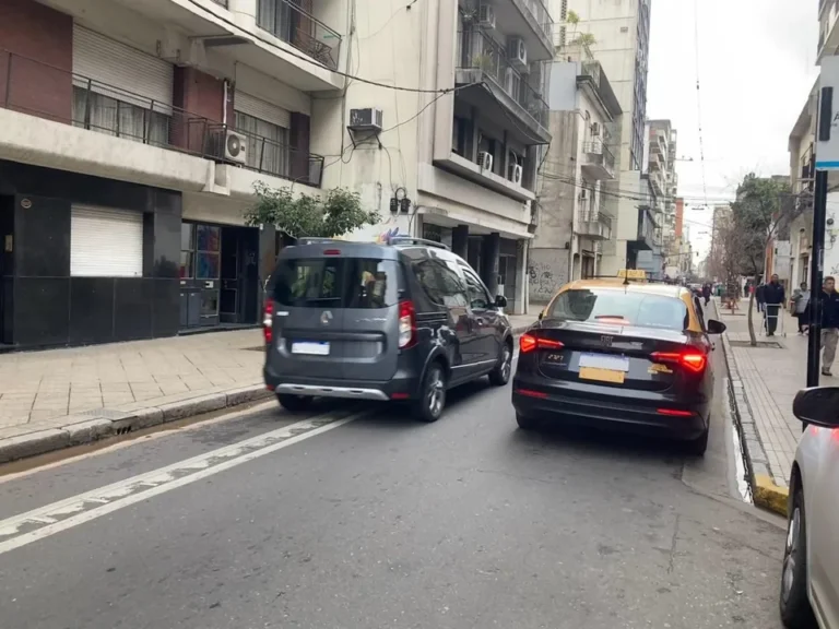 Piden eliminar la ciclovía de calle Rioja para aliviar el tránsito céntrico