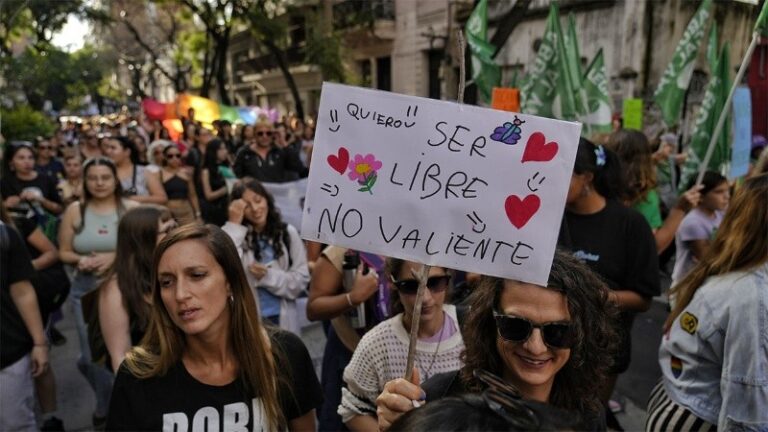 Marcha por el 8M en Rosario: recorrido, horario y transporte gratuito