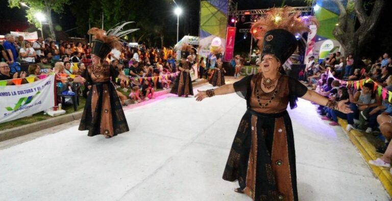 San Jerónimo fue una fiesta: más de 3.000 personas vibraron en una noche a puro carnaval