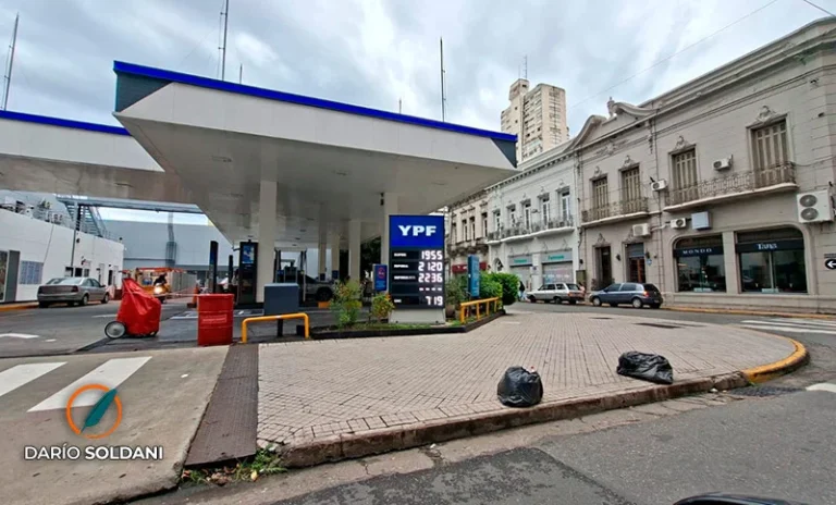 Mientras sube el petróleo, YPF anunció que no aumentará la nafta por 45 días