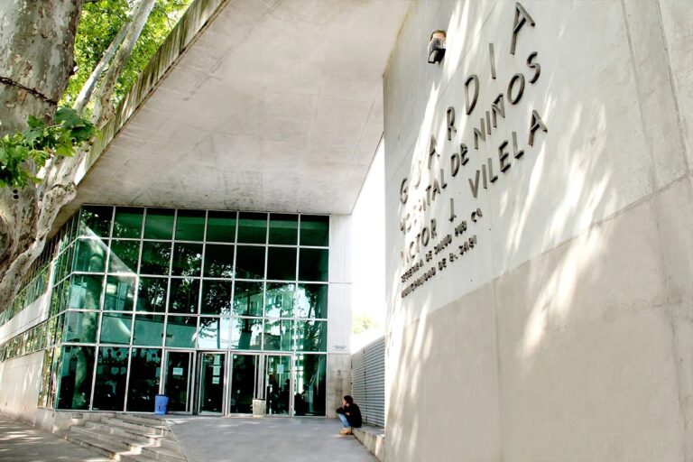 Campaña solidaria en el Hospital Vilela: piden medias y elementos de higiene para niños internados