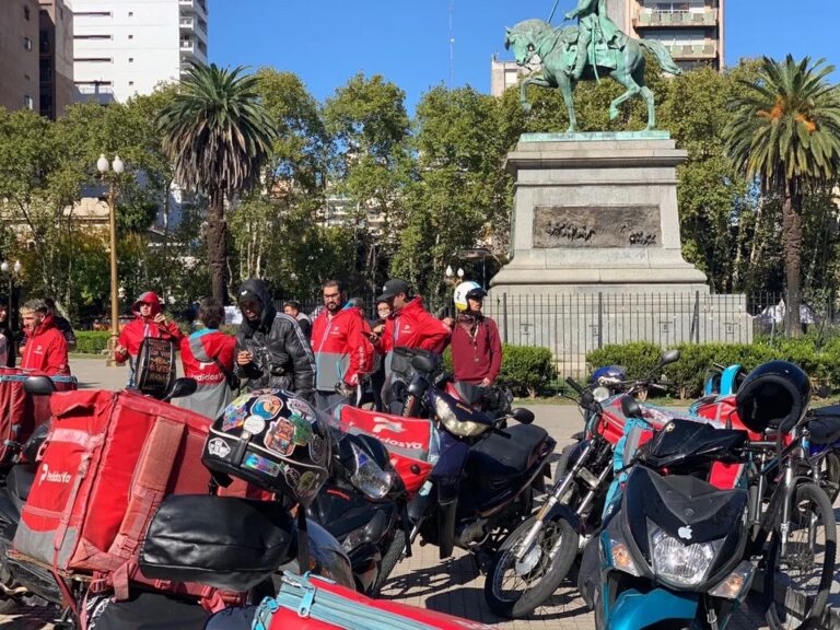 Delivery bajo la lupa: el Concejo busca controlar a las apps y formalizar a repartidores