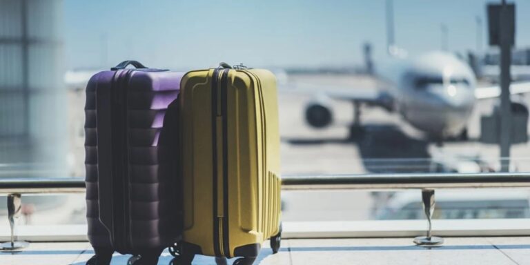Aerolíneas Argentinas eliminó el equipaje de mano gratuito en el pasaje base