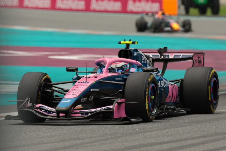 Franco Colapinto logró su mejor posición histórica en la F1: terminó 7° en el GP de Miami y sumó seis puntos