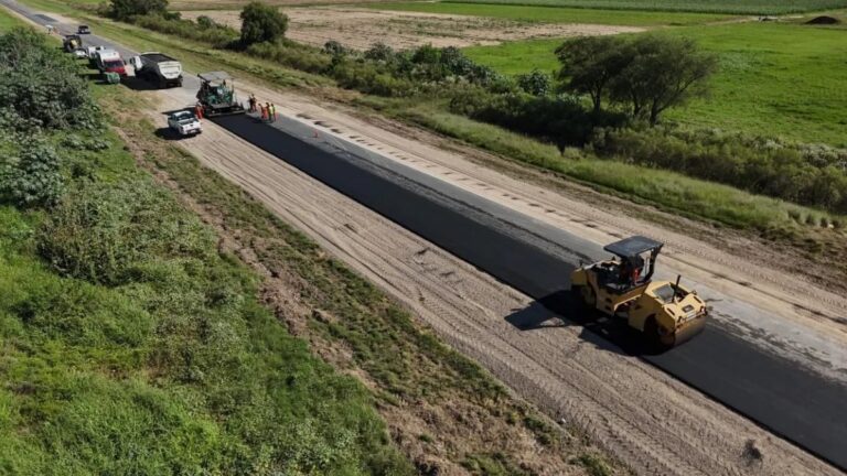 El Gobierno de Santa Fe anunció histórica inversión para reparar 4.600 kilómetros de rutas provinciales