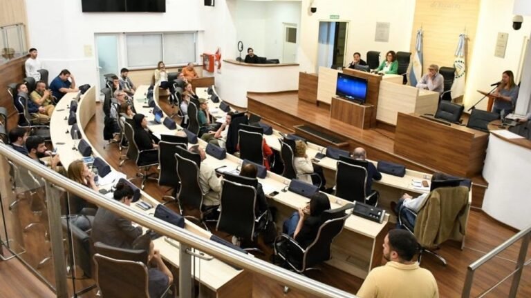 El endeudamiento familiar llega a la agenda del Concejo