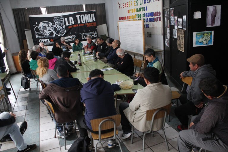 Gremios de Rosario analizan un paro regional con movilización para el 20 de noviembre