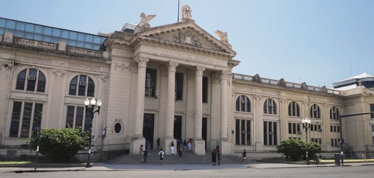 El Centenario celebra los 30 años del servicio de Hemodinamia con jornada abierta
